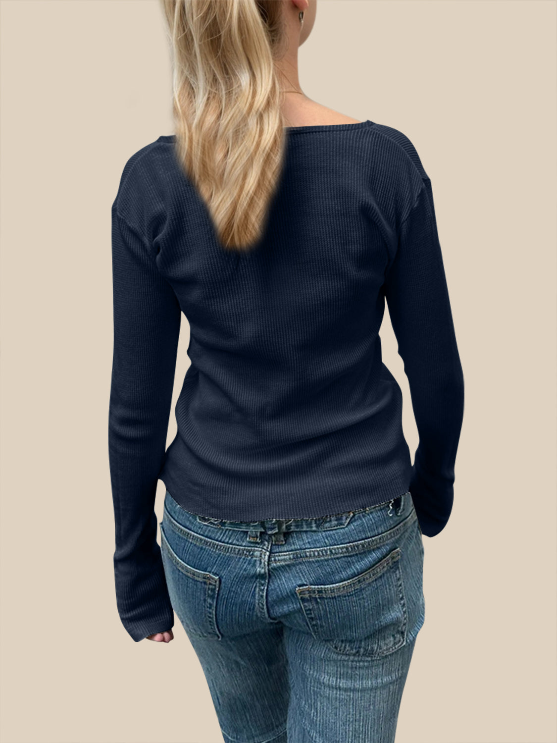 LIZAKOSHT  -  Devine Quarter Button Long Sleeve T-Shirt