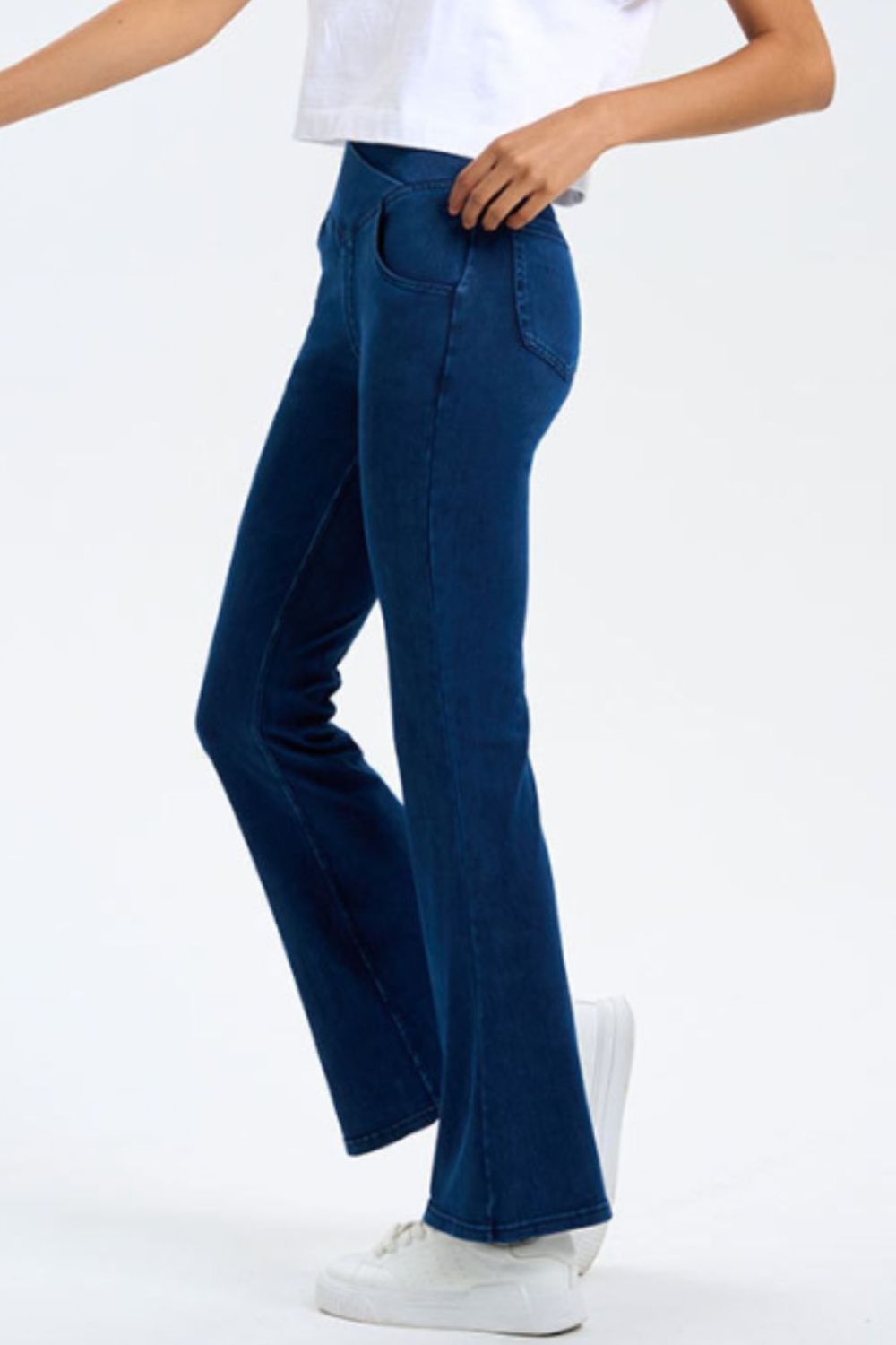 LIZAKOSHT  -  Basic Bae Pocketed Highly Stretchy Bootcut Jeans