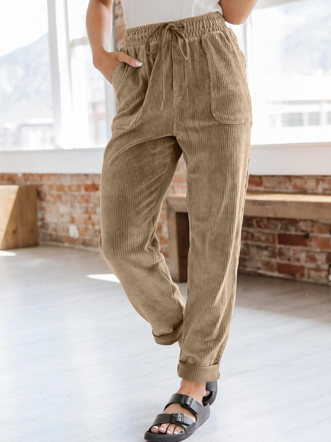 LIZAKOSHT  -  Drawstring Pants with Pockets