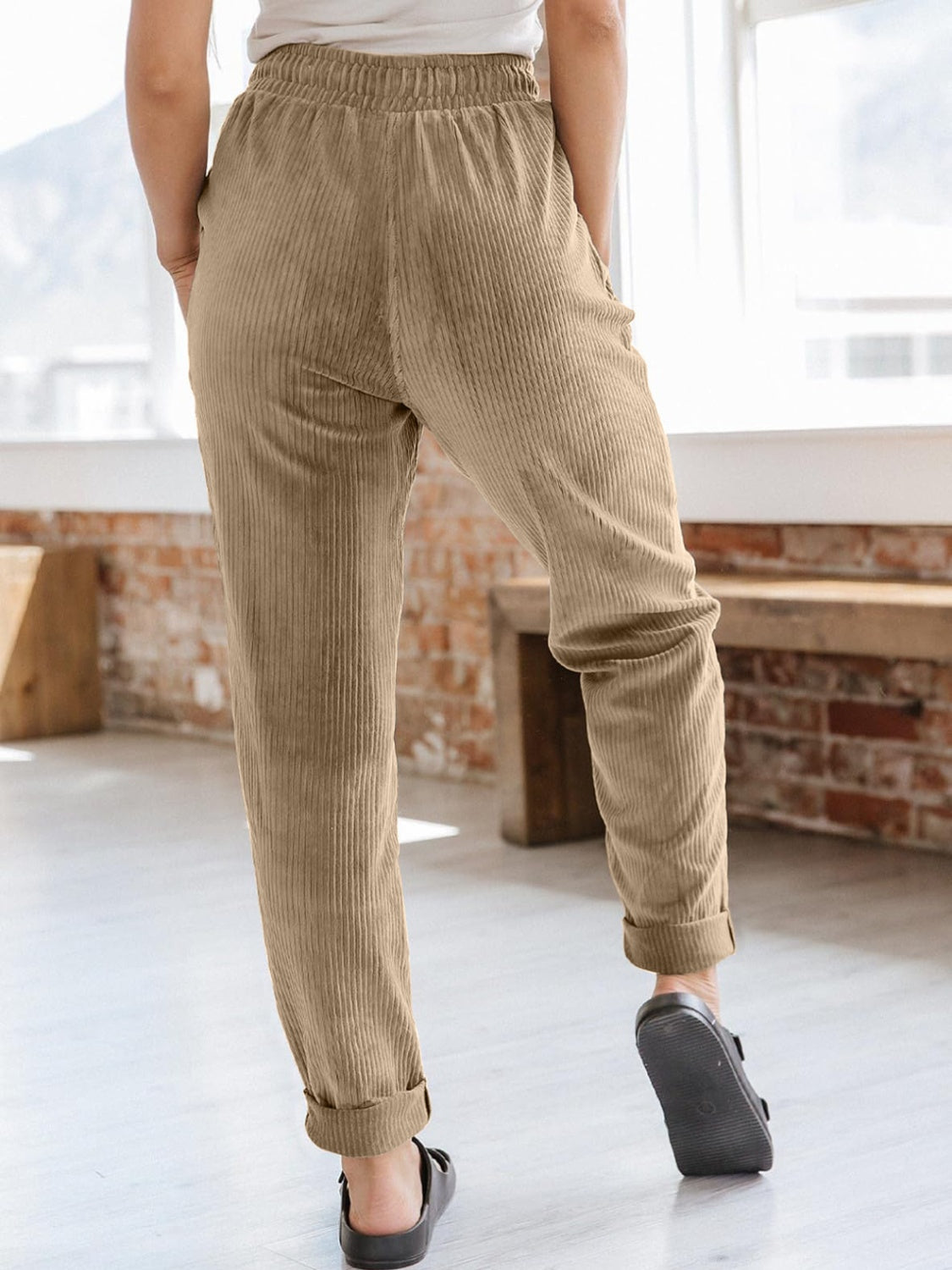 LIZAKOSHT  -  Drawstring Pants with Pockets