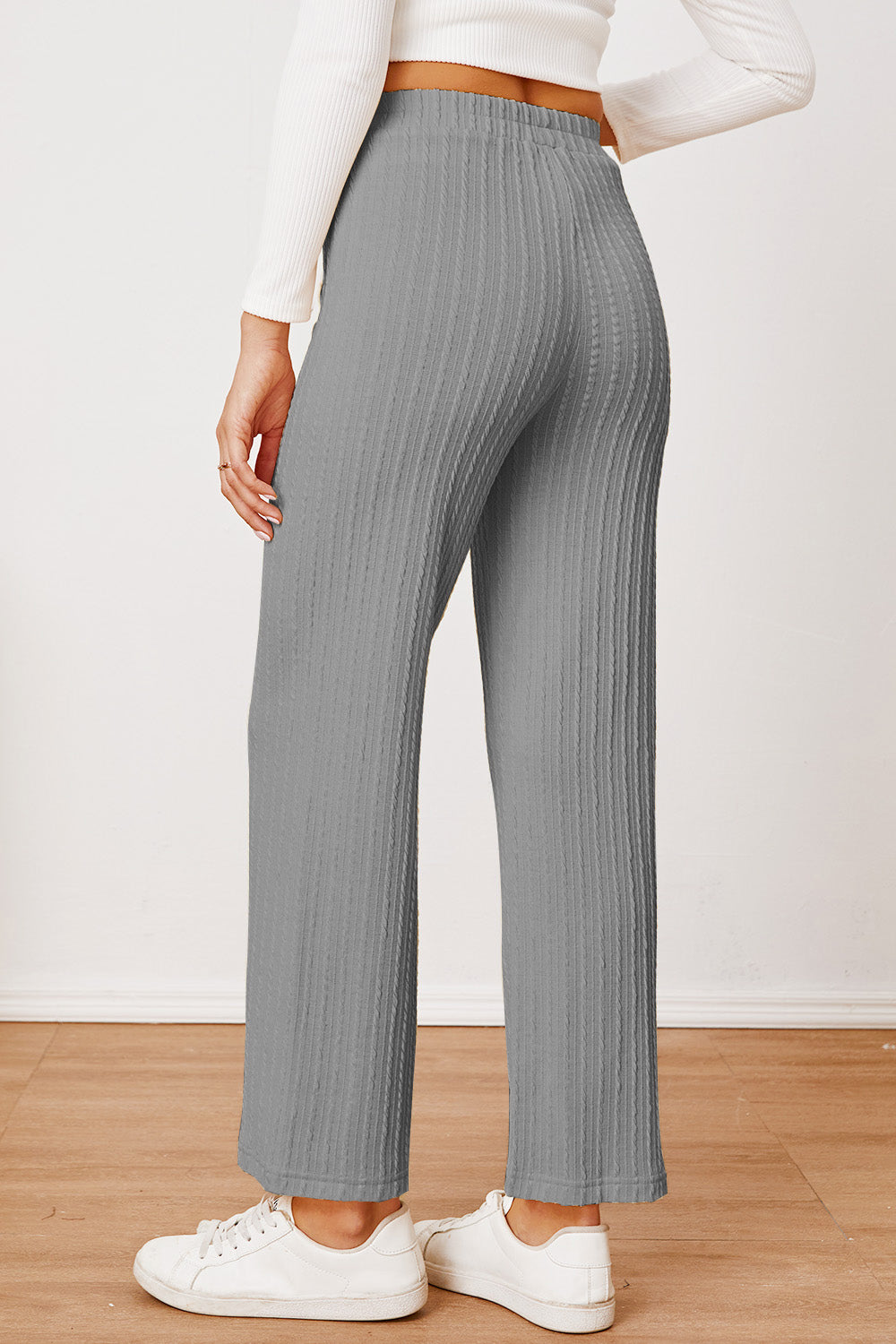 LIZAKOSHT  -  Textured Elastic Waist Straight Pants