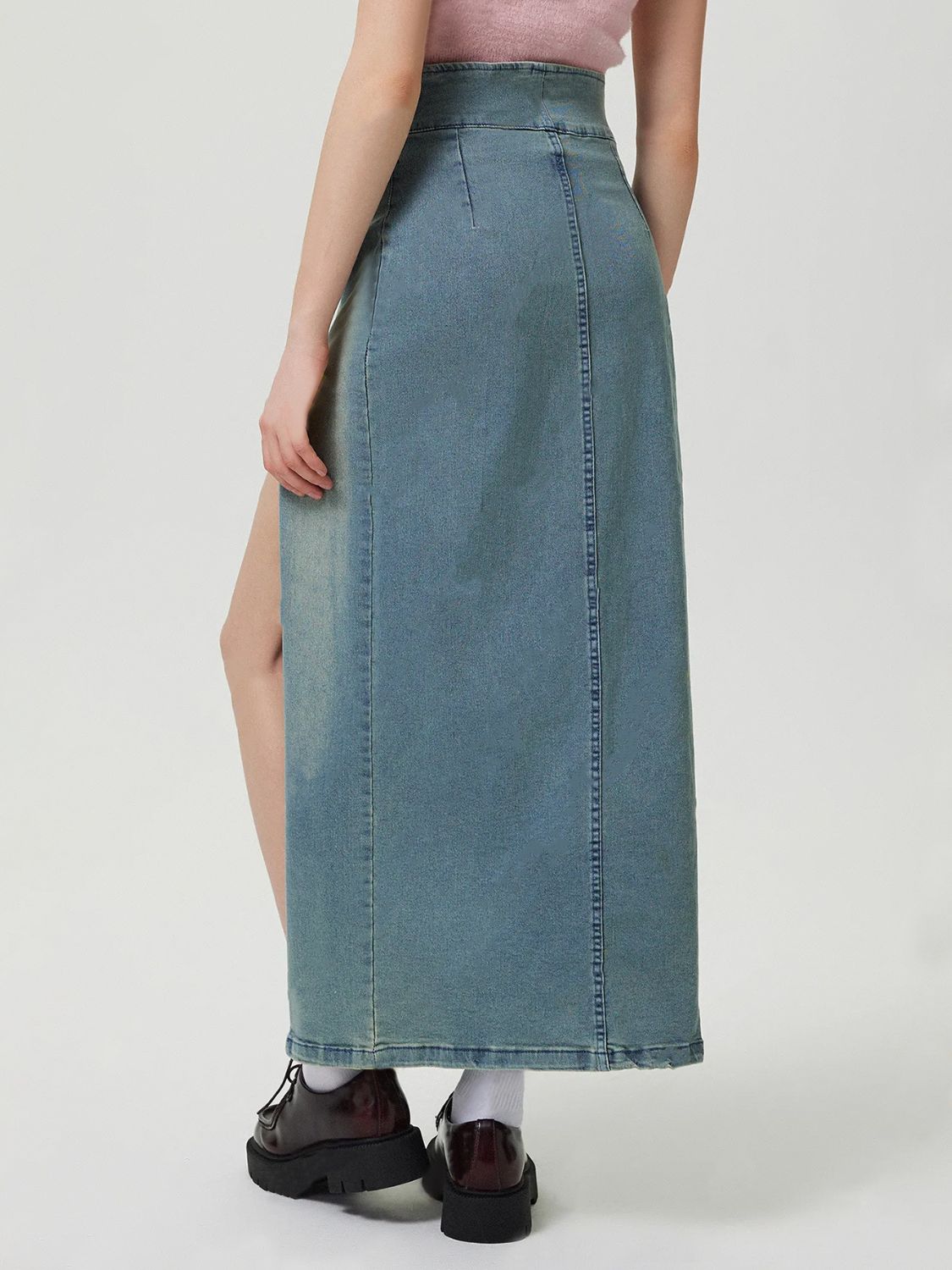 LIZAKOSHT  -  Slit Denim Skirt with Zip