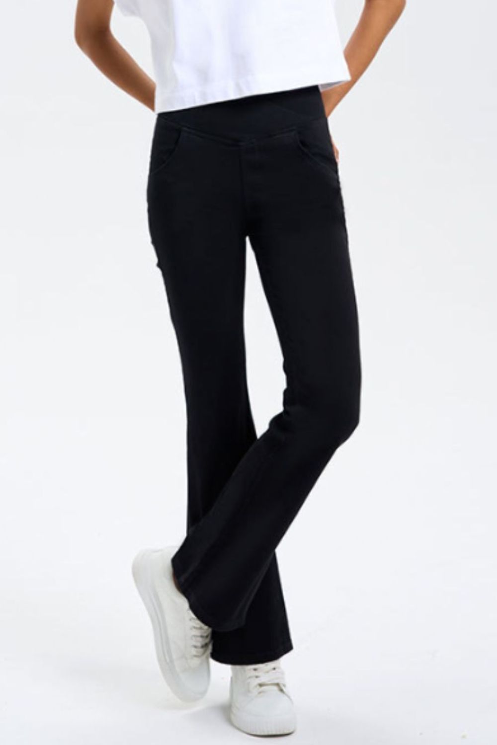 LIZAKOSHT  -  Basic Bae Pocketed Highly Stretchy Bootcut Jeans