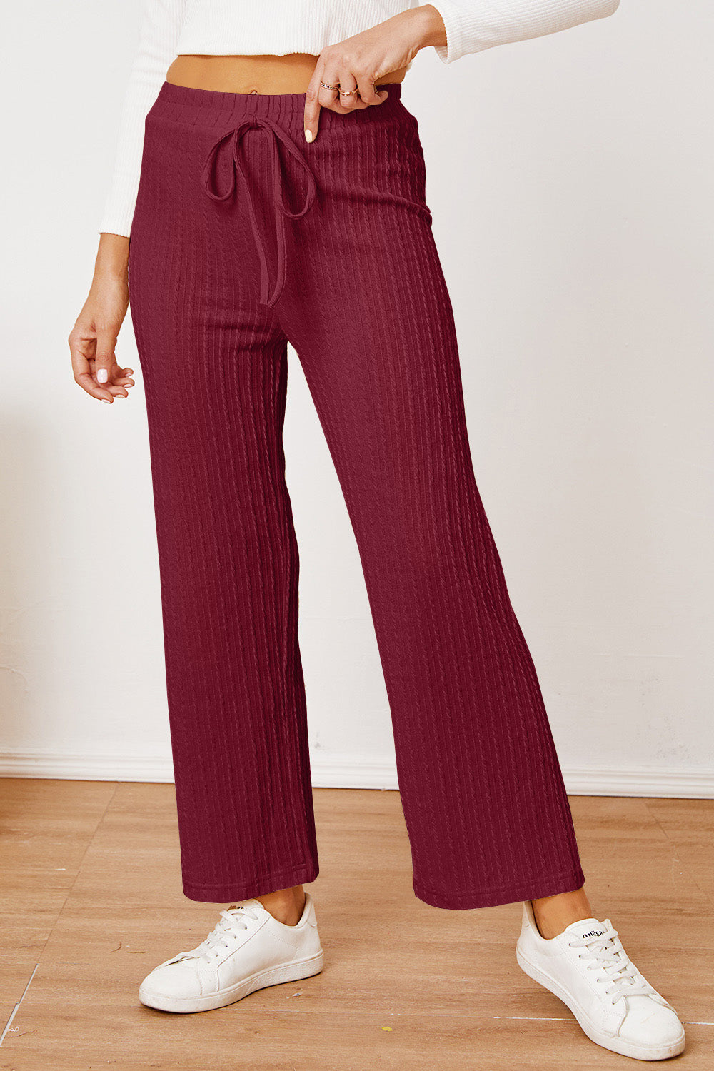 LIZAKOSHT  -  Textured Elastic Waist Straight Pants