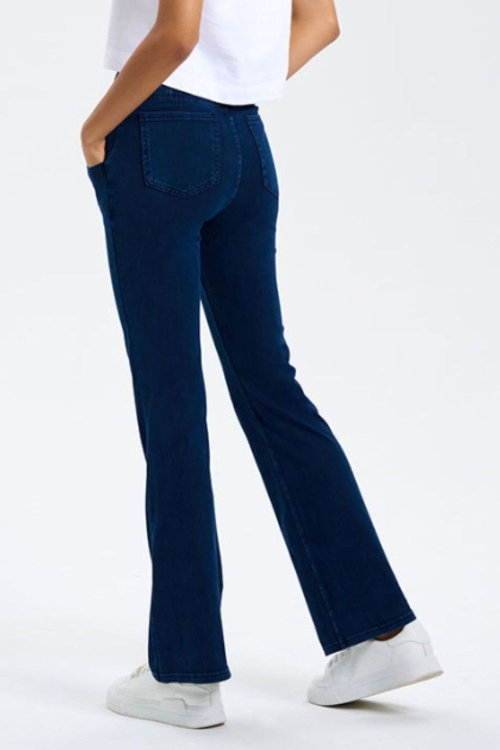 LIZAKOSHT  -  Basic Bae Pocketed Highly Stretchy Bootcut Jeans