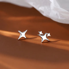 Lizakosht Asymmetric Four-pointed Star Earrings for Women Super Fairy Stud Earring Simple Silver Color Jewelry