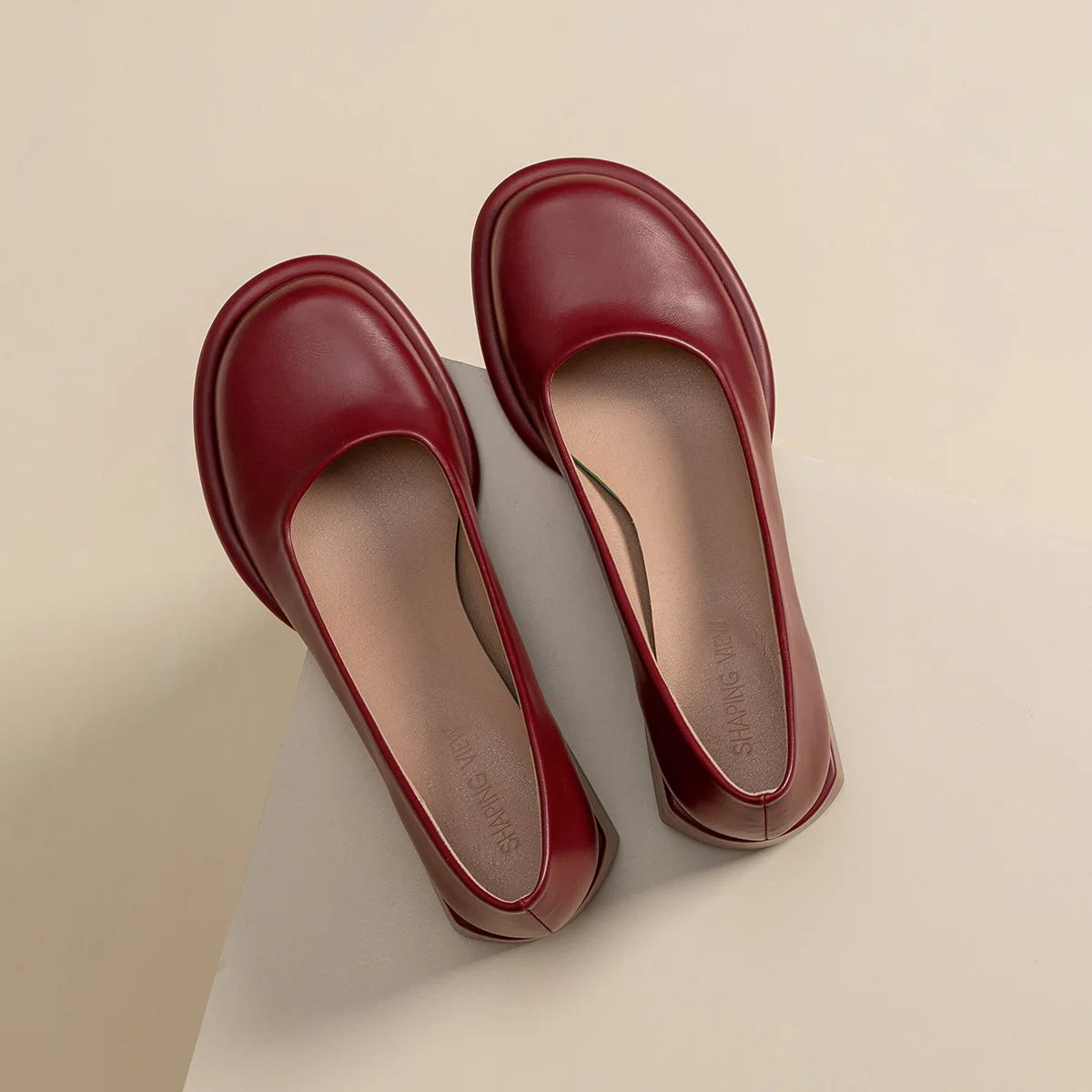 LIZAKOSHT  Wine-red shoes with thick heels in spring of 2024, new female high-grade round head retro fairy wind Mary Jane wedding shoes.