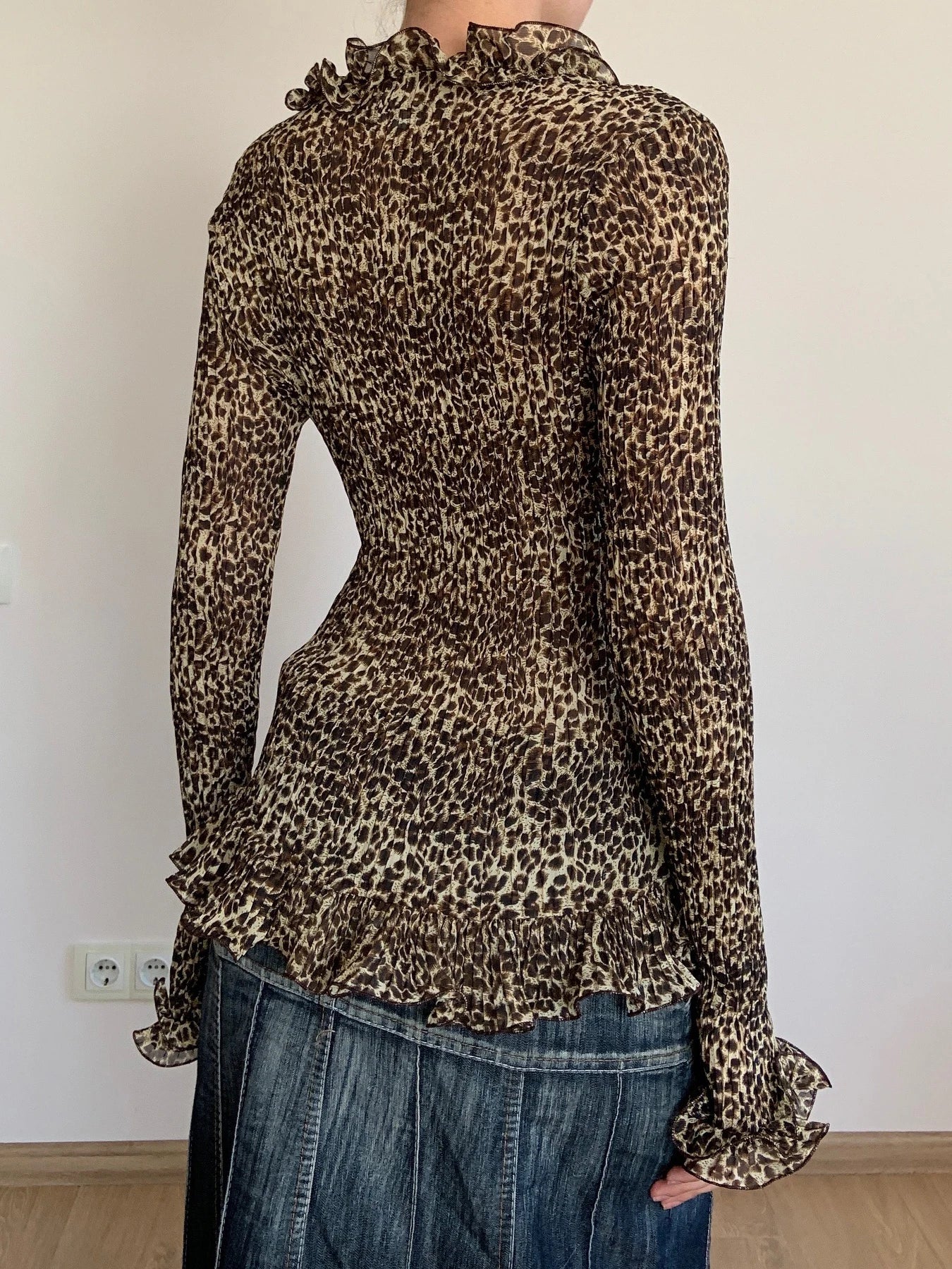 LIZAKOSHT  -  Sexy Leopard Chiffon Blouses for Women Ruffles Design Long Sleeve Tops Fashion Vintage Blouse Shirts Holiday Vacation