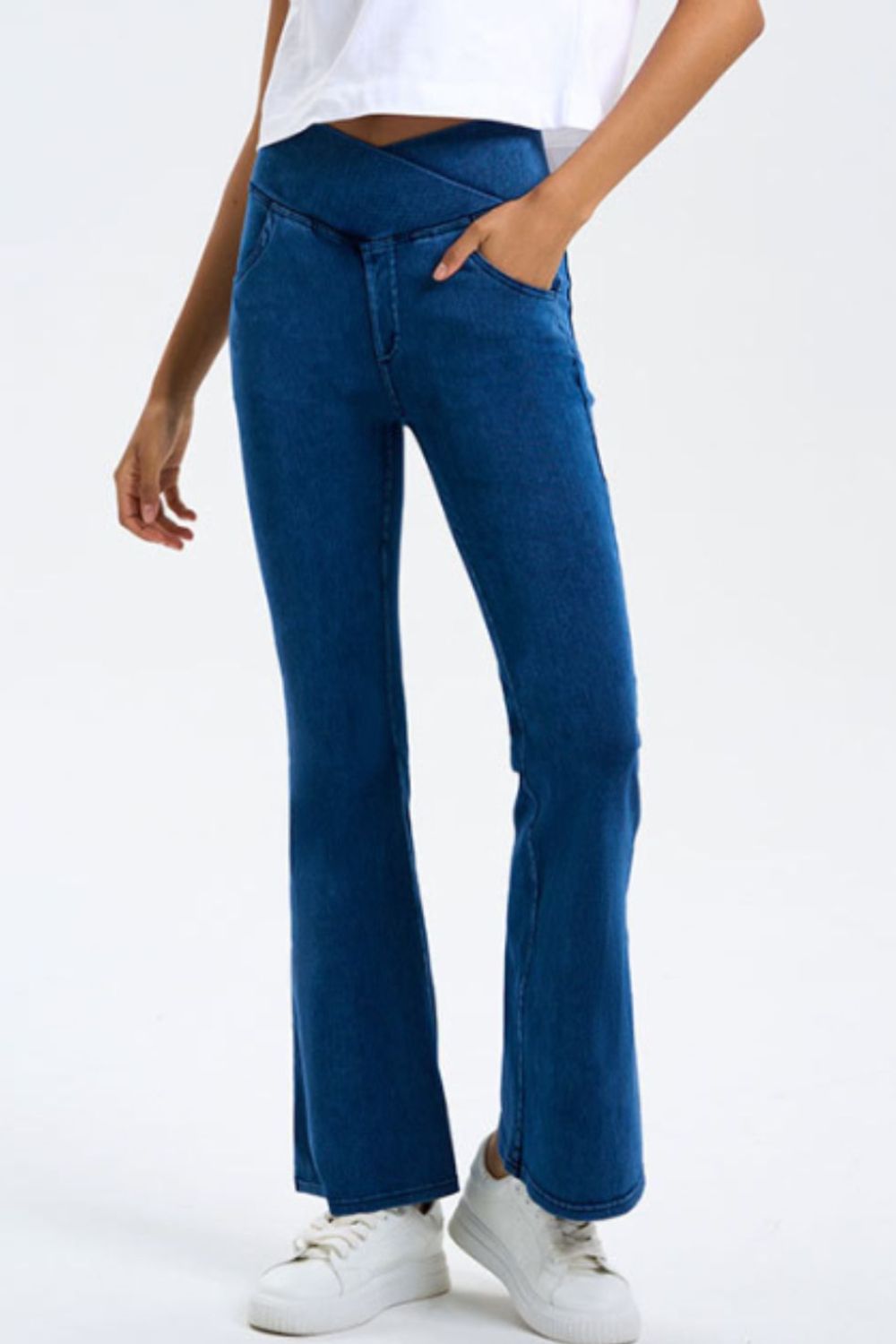 LIZAKOSHT  -  Basic Bae Pocketed Highly Stretchy Bootcut Jeans