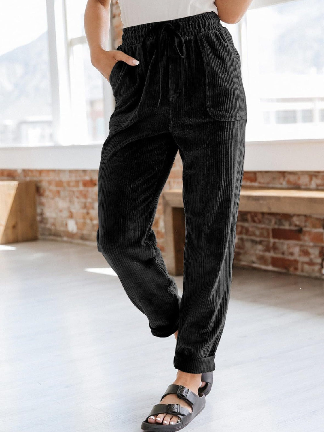 LIZAKOSHT  -  Drawstring Pants with Pockets