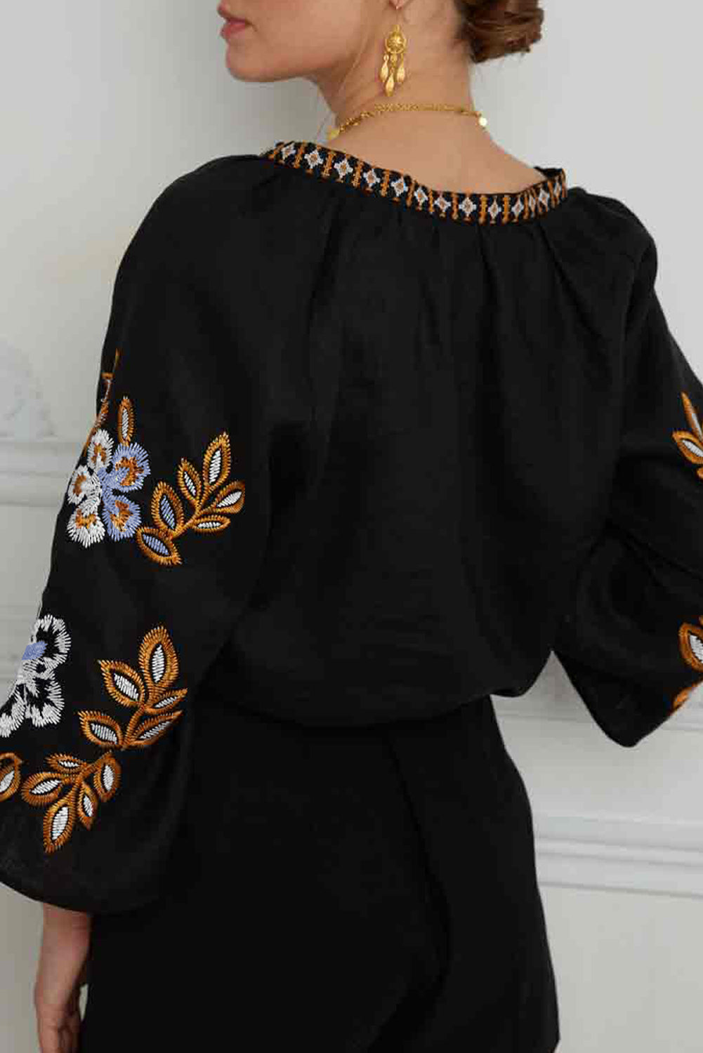 LIZAKOSHT  -  Embroidered V-Neck Three-Quarter Sleeve Blouse