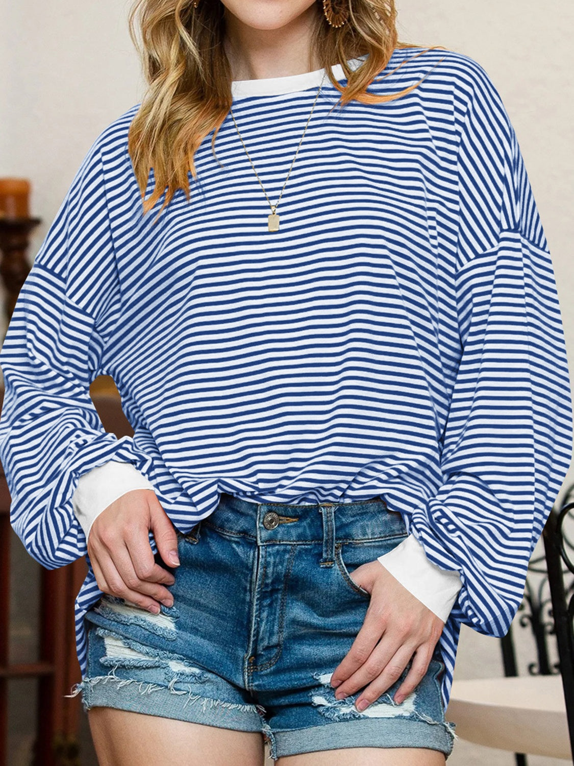 LIZAKOSHT  -  Contrast Striped Long Sleeve Sweatshirt