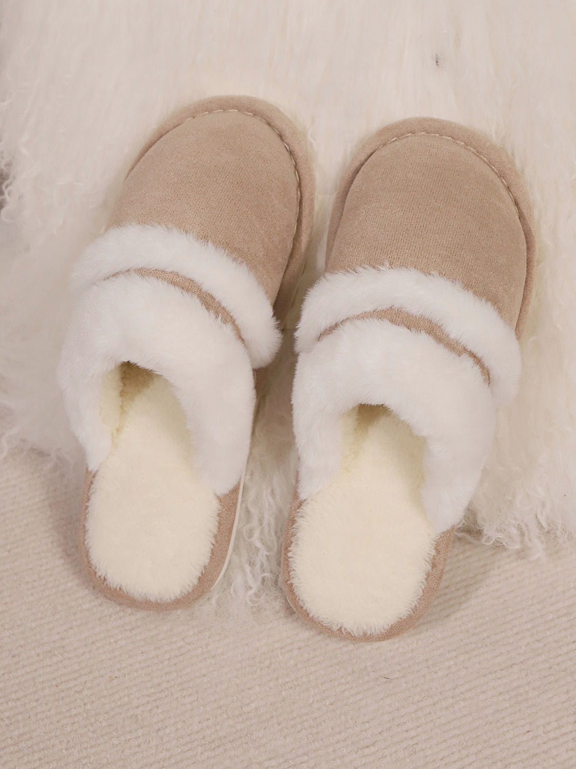 LIZAKOSHT  -  Contrast Faux Fur Round Toe Slippers