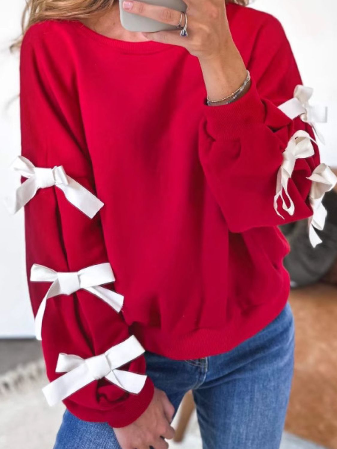 LIZAKOSHT  -  Contrast Bow Round Neck Long Sleeve Sweatshirt