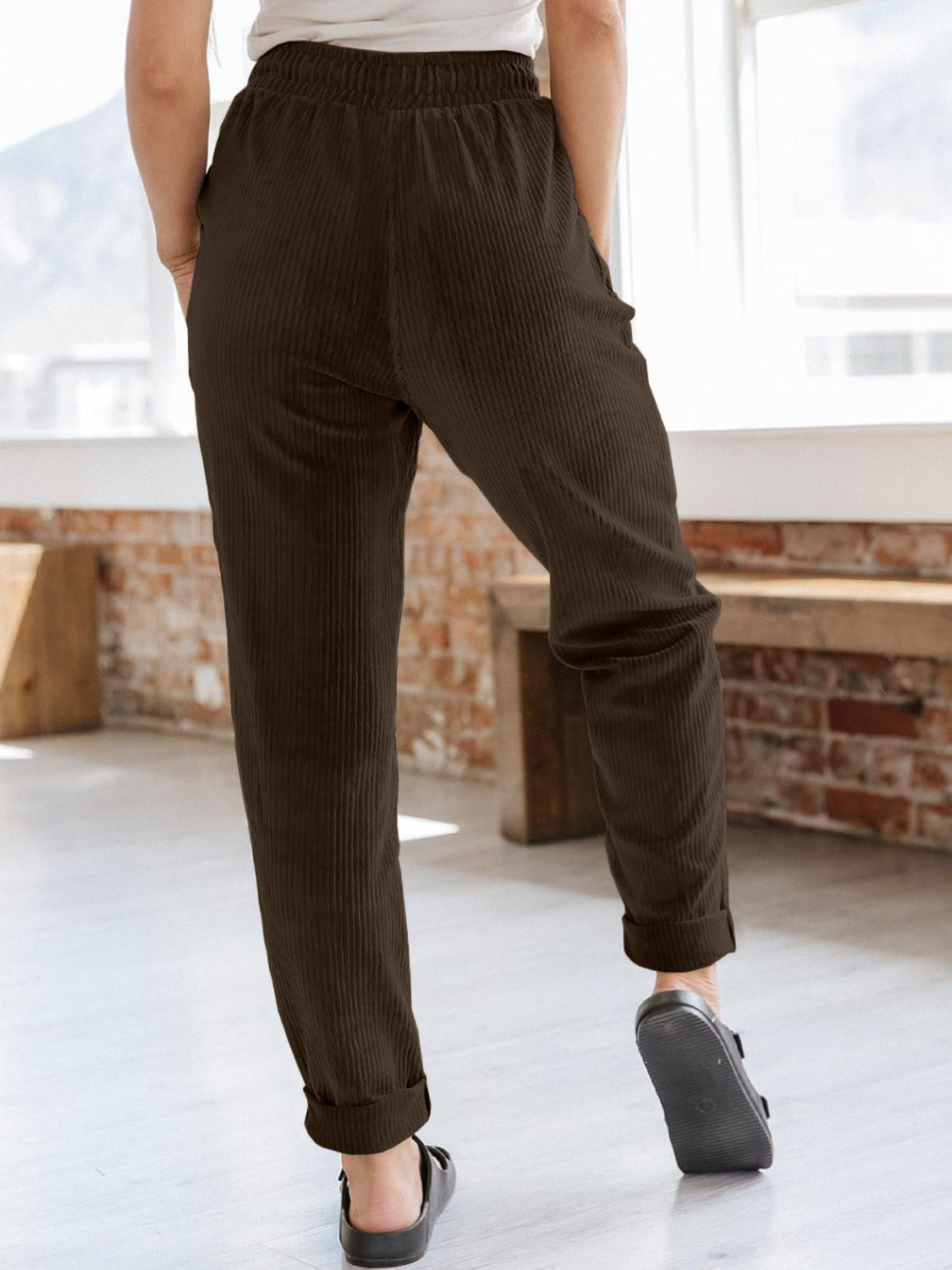 LIZAKOSHT  -  Drawstring Pants with Pockets