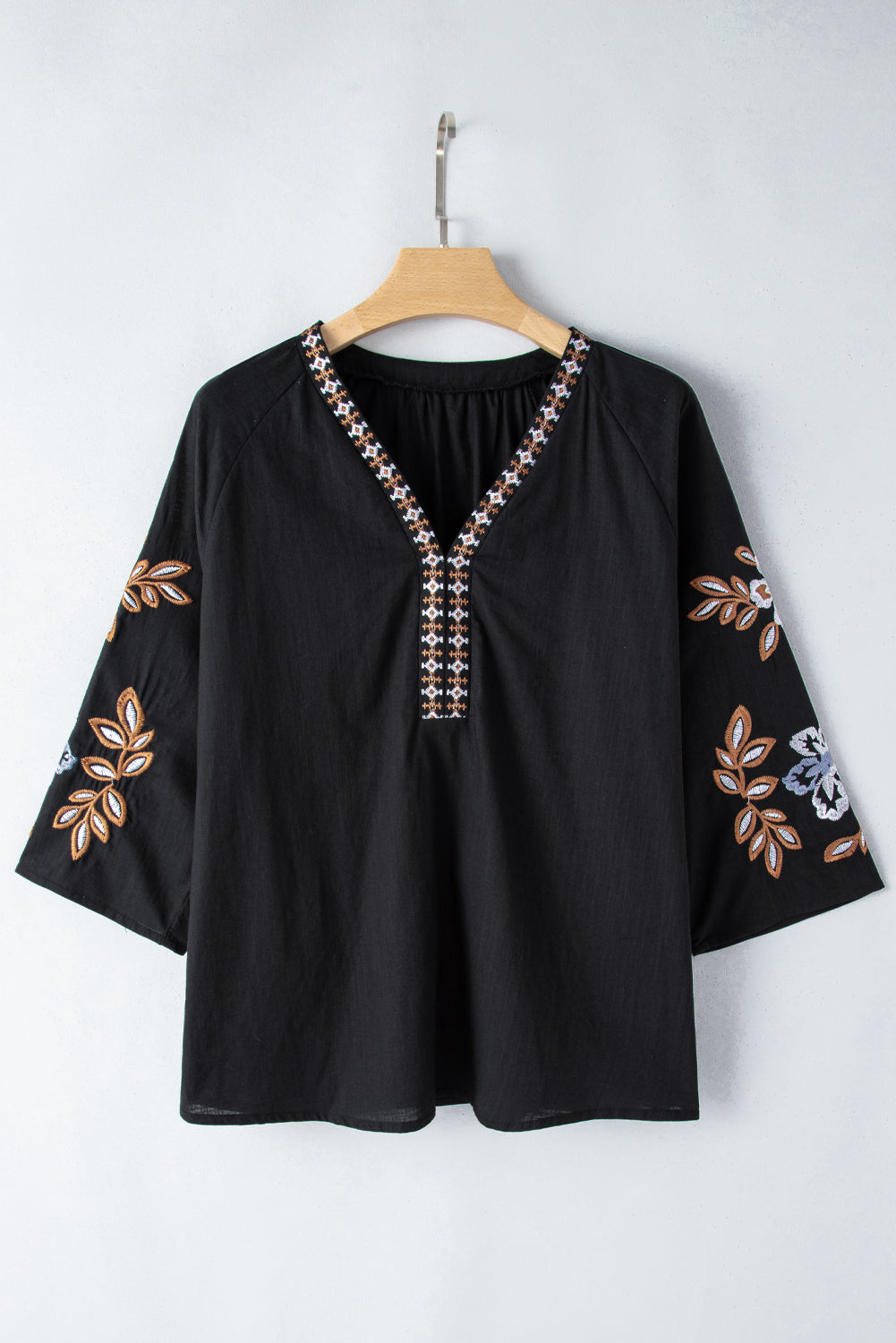 LIZAKOSHT  -  Embroidered V-Neck Three-Quarter Sleeve Blouse