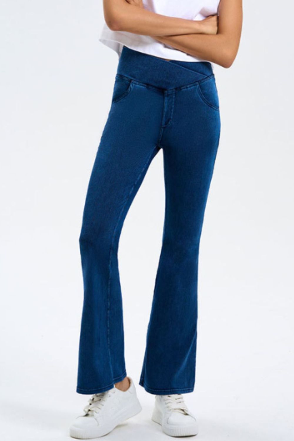 LIZAKOSHT  -  Basic Bae Pocketed Highly Stretchy Bootcut Jeans