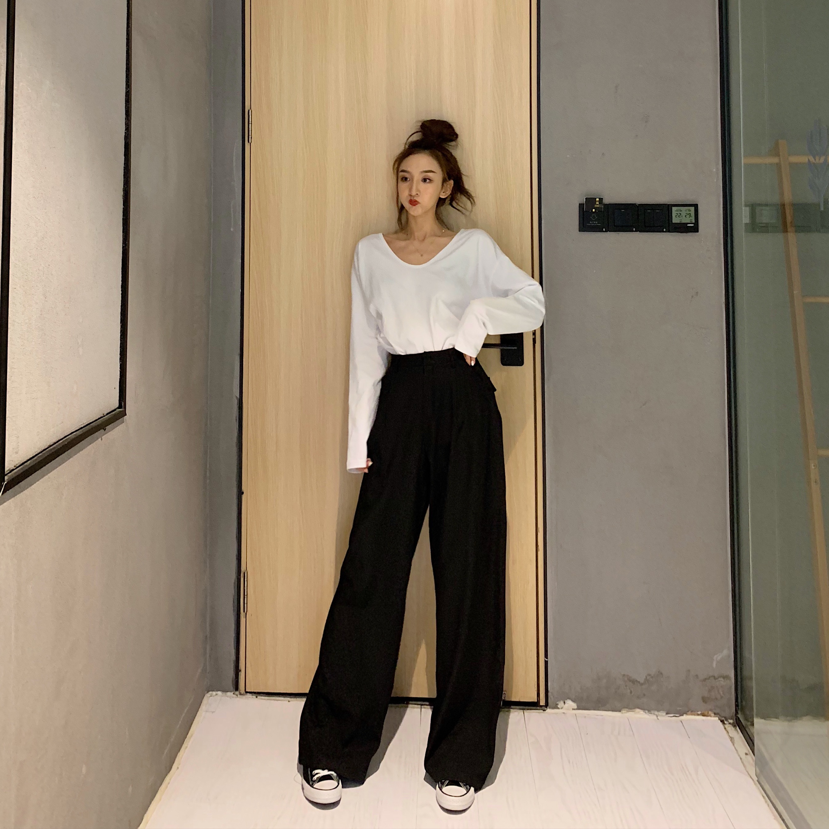 Retro Solid Color Wild Straight Wide Leg Pants Female Spring New Korean Fashion High Waist Casual Long Pants