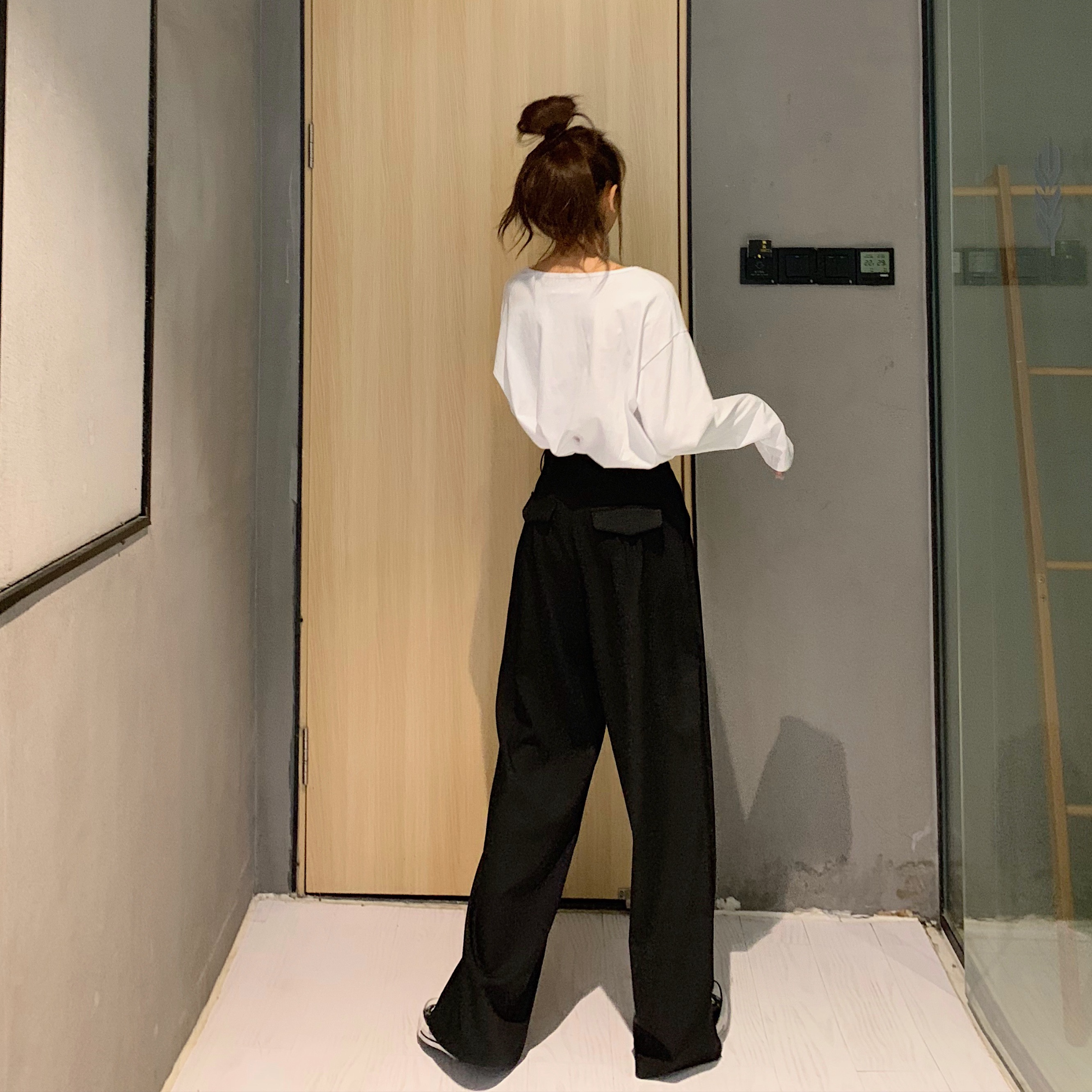 Retro Solid Color Wild Straight Wide Leg Pants Female Spring New Korean Fashion High Waist Casual Long Pants