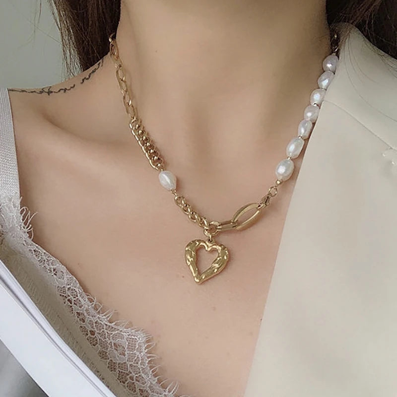 Lizakosht Korean Elegant Freshwater Pearl Necklace For Women Girls Fashion Metal Chain Heart Choker Bijoux Colares Jewelry Gift