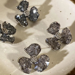 Lizakosht Korean Fashion Exquisite Crystal Flower Stud Earring For Women Girls Fresh Sweet Petals Earring Brincos Jewelry Gifts