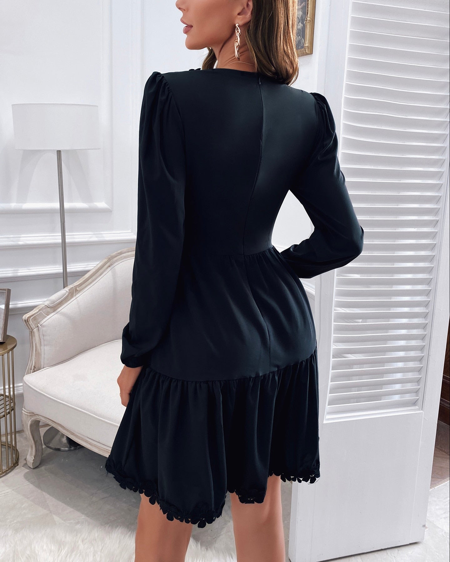 Lizakosht Autumn Women Fashion Elegant Casual V Neck Buttoned Sweet Mini Sexy Solid Dress Solid Long Sleeve Lace Skinny Waist Dress