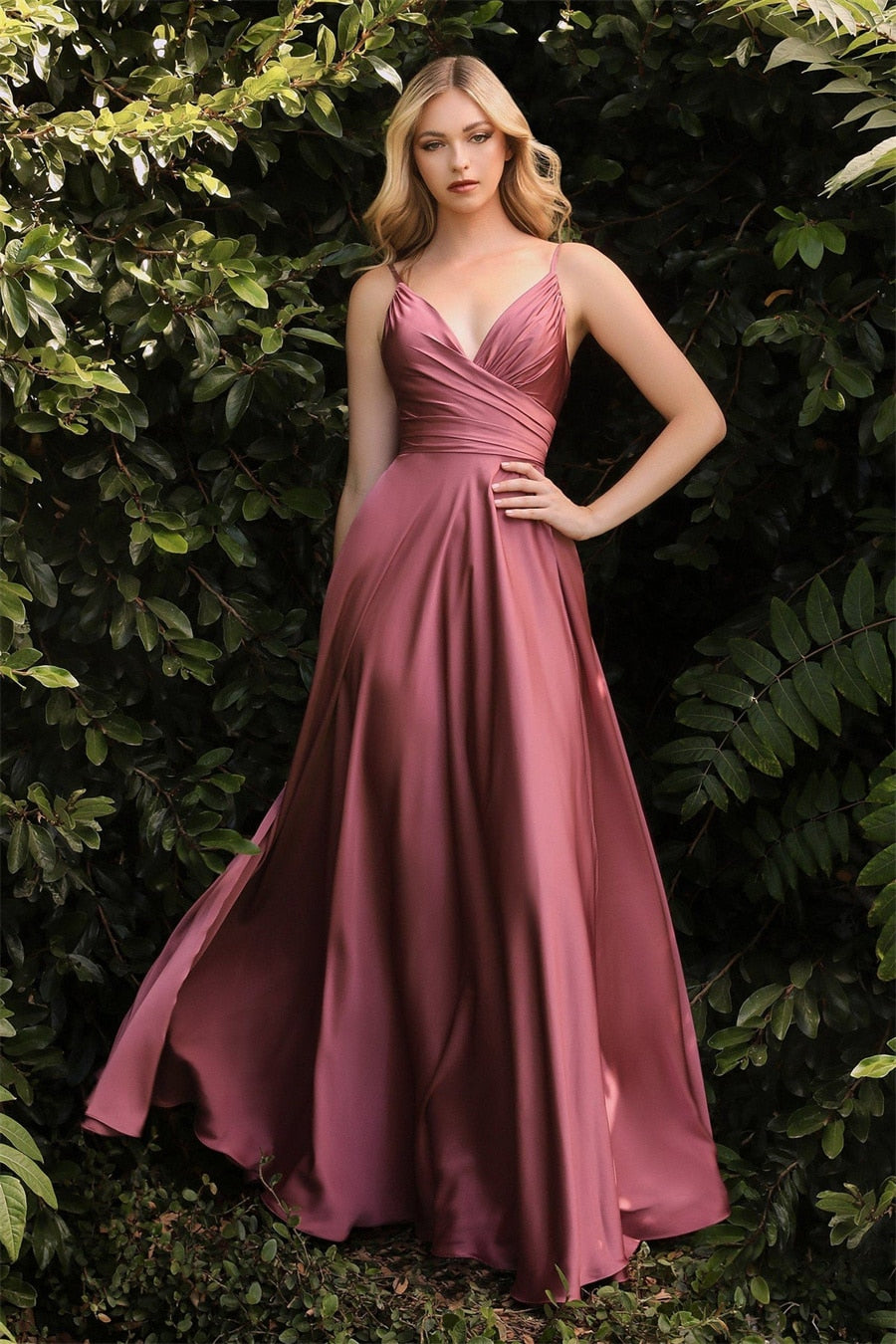 Lizakosht Pleated Satin Sleeveless Sweetheart Evening Party Dress Spaghetti Straps A Line Formal Prom Dress with Leg Slit Bridesmaid Dress