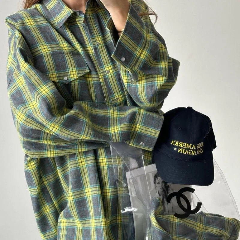 Lizakosht Autumn Winter Vintage Plaid Shirt Top for Women Y2K INS Long Sleeve Turn Down Collar Single Breasted Pocket Loose T-shirt