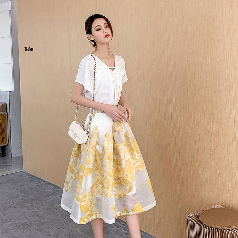 Lizakosht 2022 New Plus Size Spring Summer Fashion Tide Yellow Patchwork Flower Embroidery Zippers Simple All-match Thin Woman Skirt