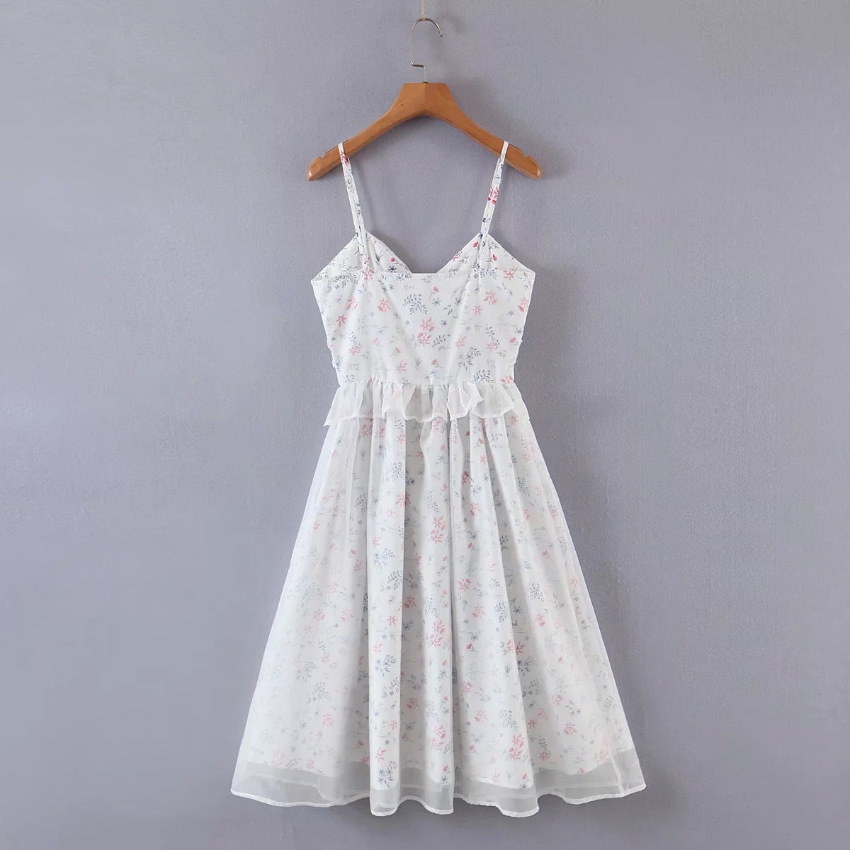 GypsyLady Floral Elegant Chic Summer Dress Boho White Women Midi Dress Sleeveless V-neck Ruffles Holiday Casual Ladies Dresses