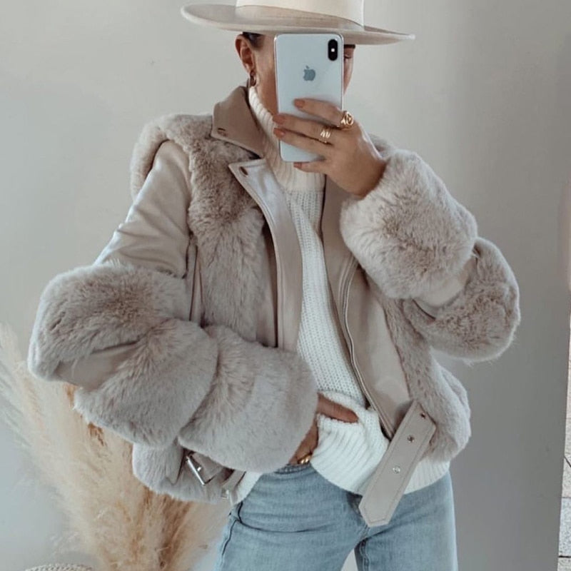 Lizakosht Patchwork Sheepskin Coat Women Winter Warm Thick Luxurious Faux Leather Fur Coat Long Sleeve Women's Jacket Motorcycle Coat